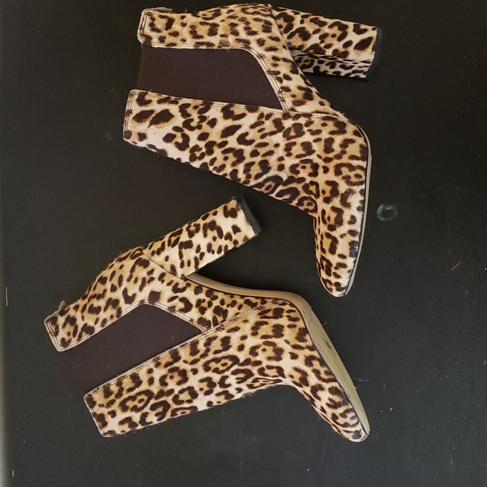 Sam Edelman Case Chelsea Leopard Calf Hair Booties